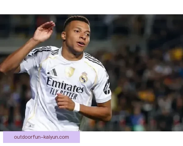 姆巴佩持续提升状态，备受期待的足球新偶像之路